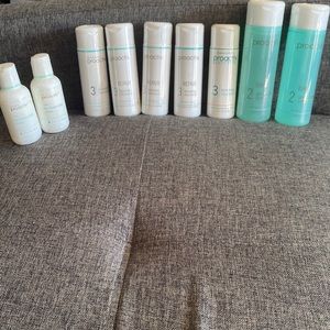 NEVER OPENED!Proactive acne treatment